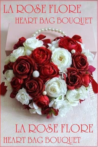 画像1: 赤バラと白バラのハート形ハンドバックブーケ＆花冠＆ブートニア